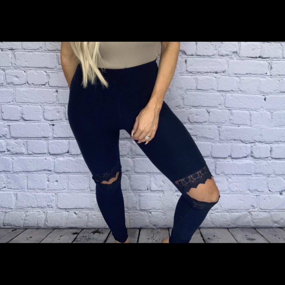 Hayden lace knee slit leggings